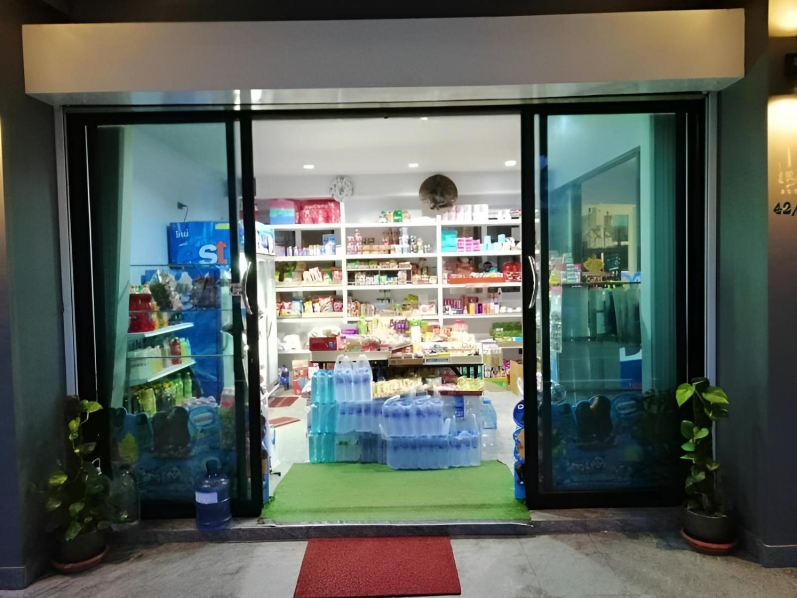 Triple J Hometel Bang Tao Beach  Exterior photo